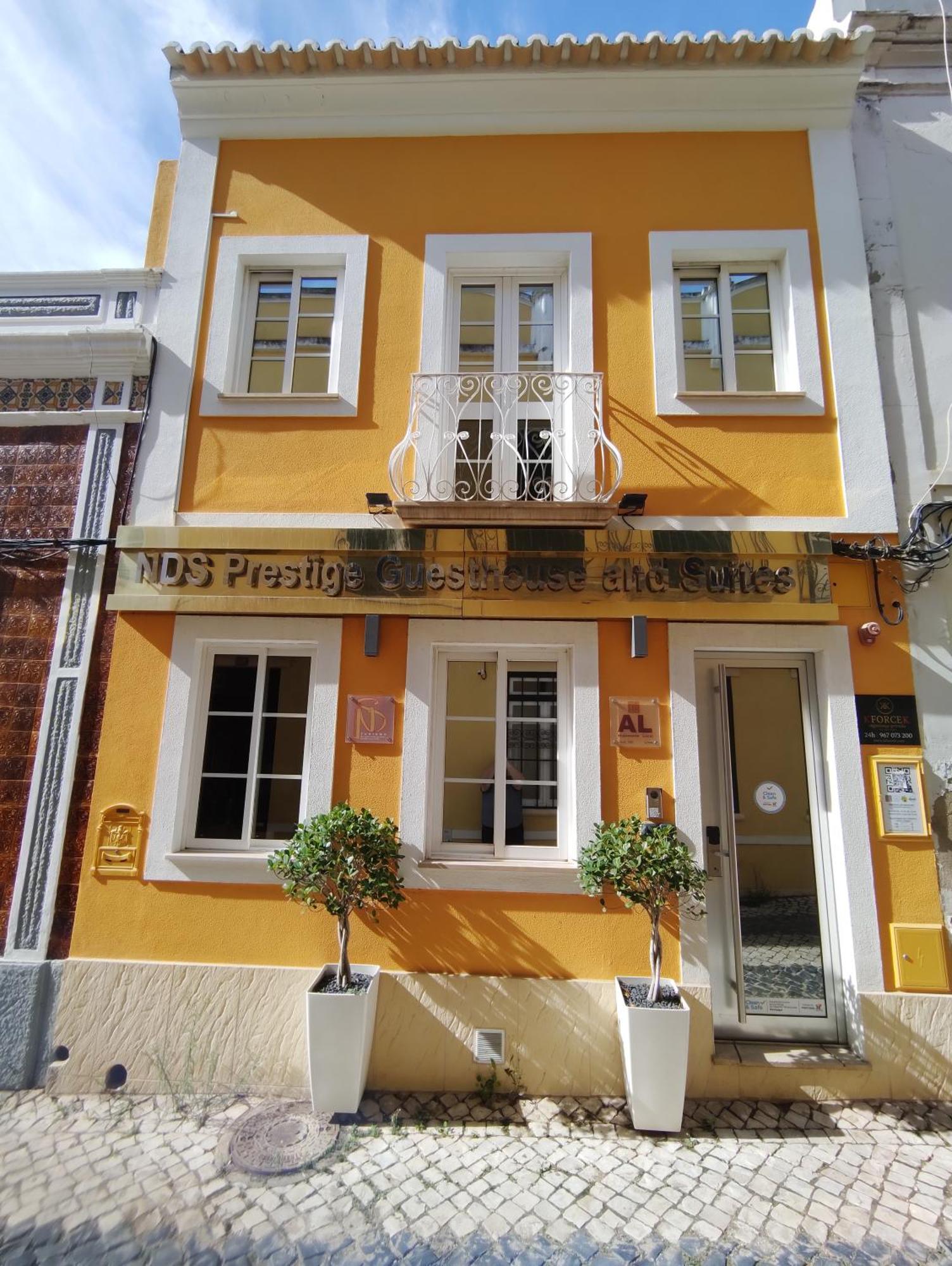 Rocha Prestige - Guest House And Suites Portimão Εξωτερικό φωτογραφία